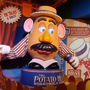 Meet your Posher, Stacy